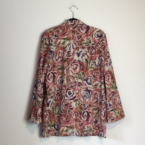 Toni Garment Floral Blazer - Picture 6 of 7